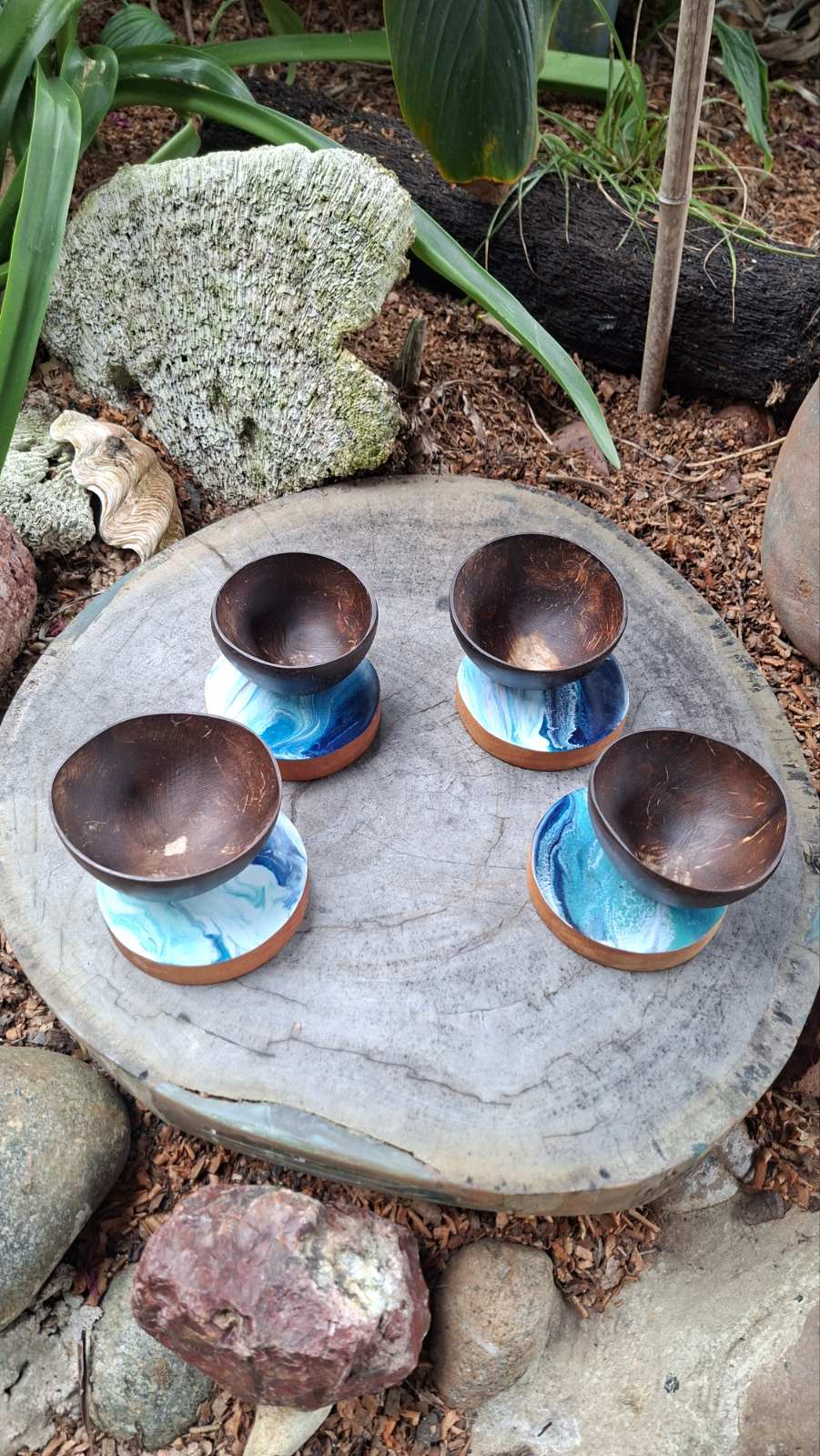 KAVARA WoodArt Ocean Coconut Bowl Holder - Full Ocean Resin Design